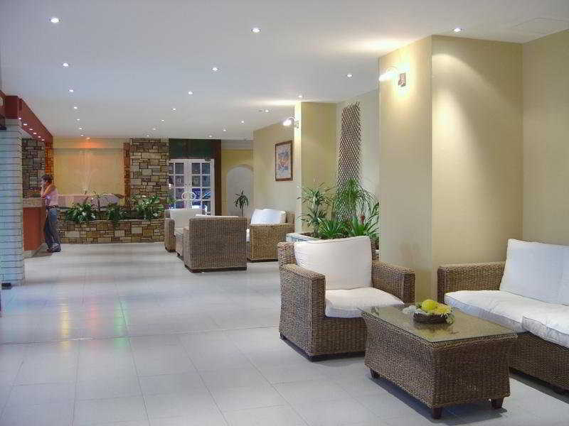 Sunrise Gardens Aparthotel Протарас Экстерьер фото